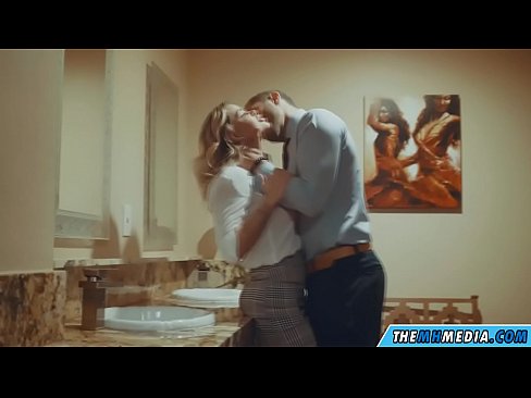 ❤️ Keď vás prsnatá blondínka zvádza na verejných toaletách Porno fb na nás sk.sex78.ru ﹏